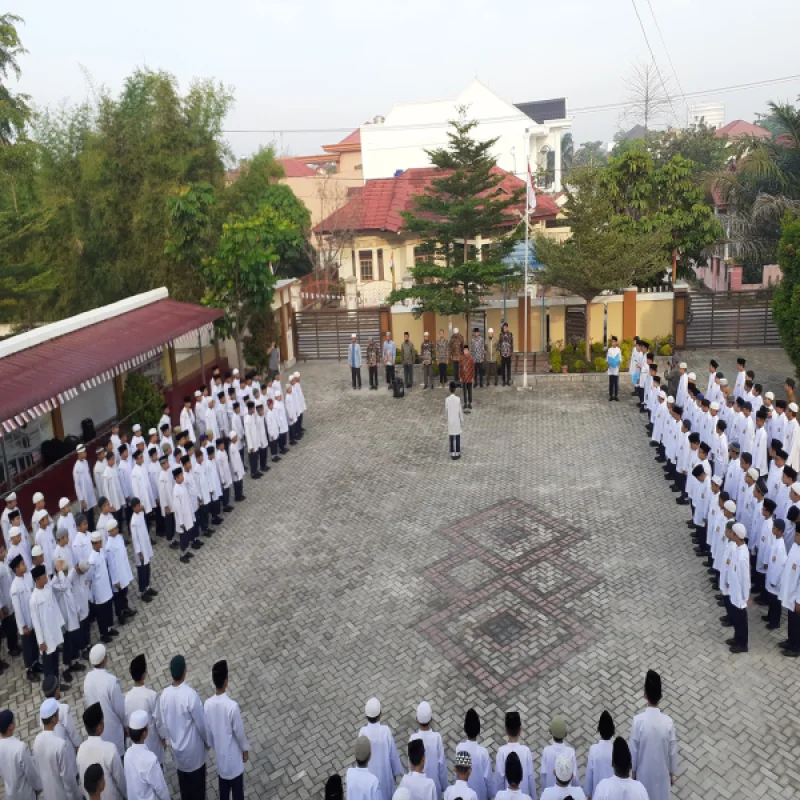 Halaman Sekolah